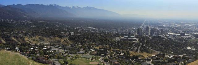 SLC_Panorama_2--close_up_1--small_file_2.jpg